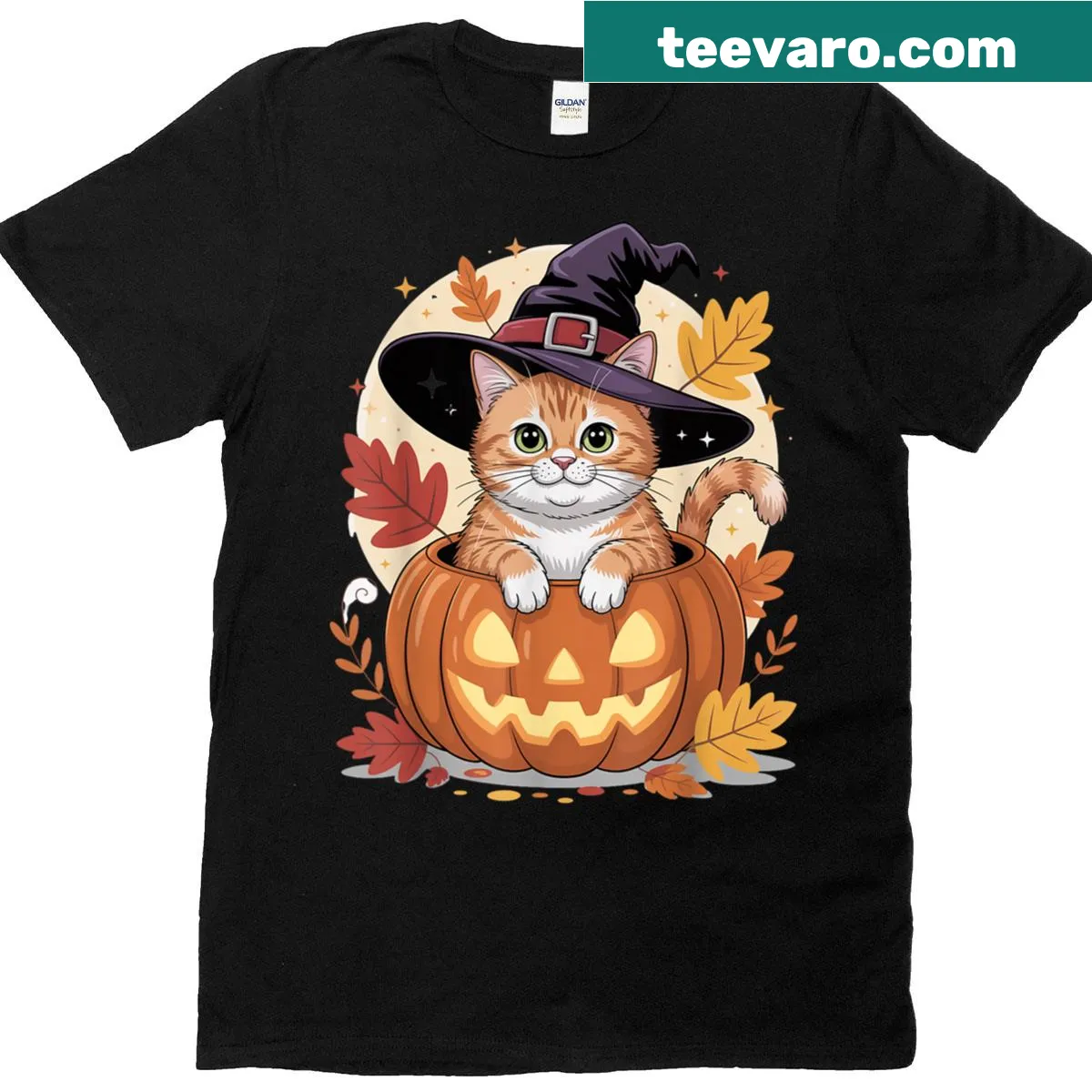 Cute Halloween T-shirt with a kitty dressed as a pumpkin witch — on a men's t-shirt
