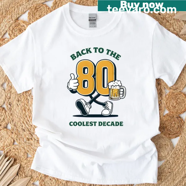 Oversized T-shirt with 80s decade theme