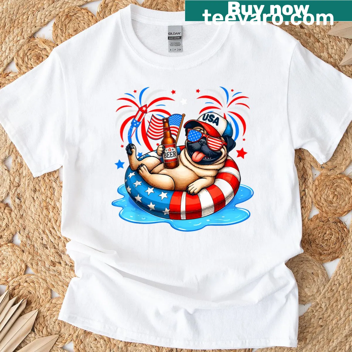 Cartoon pug in sunglasses drinking beer on a festive T-shirt — on a men's t-shirt