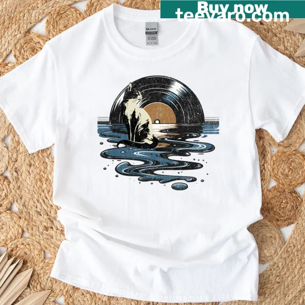Cartoon cat sitting on an old CD on a t-shirt