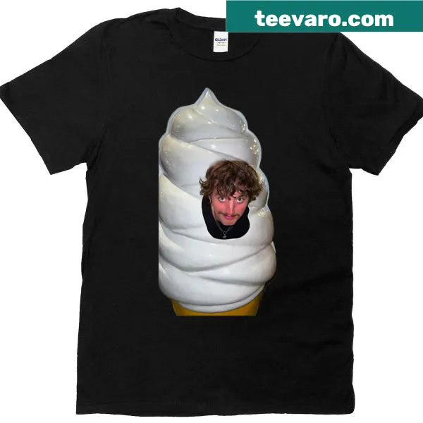 Illustration of an ice cream cone with moonbeams on a T-shirt