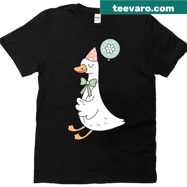 Funny cartoon T-shirt with a silly goose for kids' birthdays