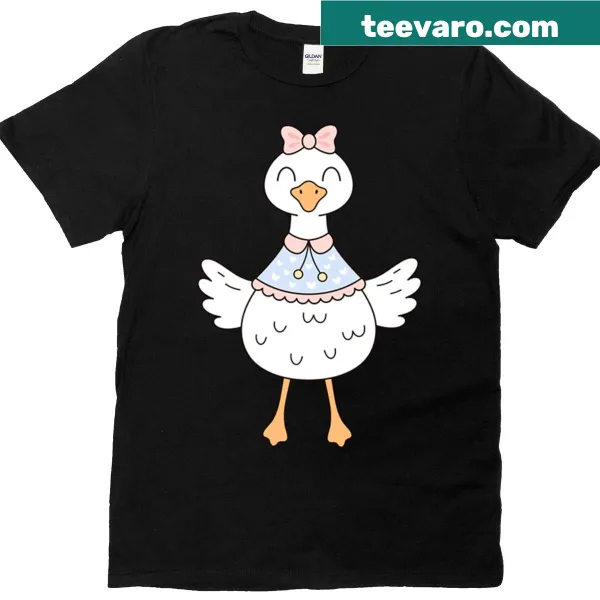 Oversized t-shirt with a girly 'Silly Goose' cartoon graphic