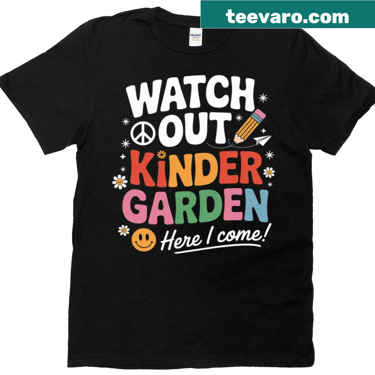 Kids' T-shirt with playful 'Watch Out Kindergarten Here I Come' text — on a men's t-shirt