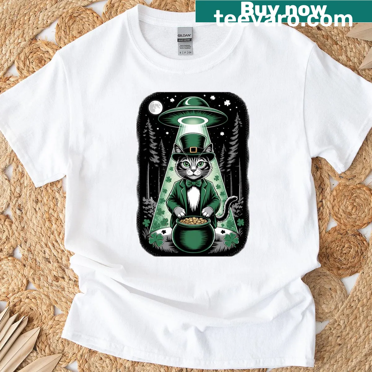 Oversized St. Patrick's Day T-shirt with cat and UFO design — on a men's t-shirt