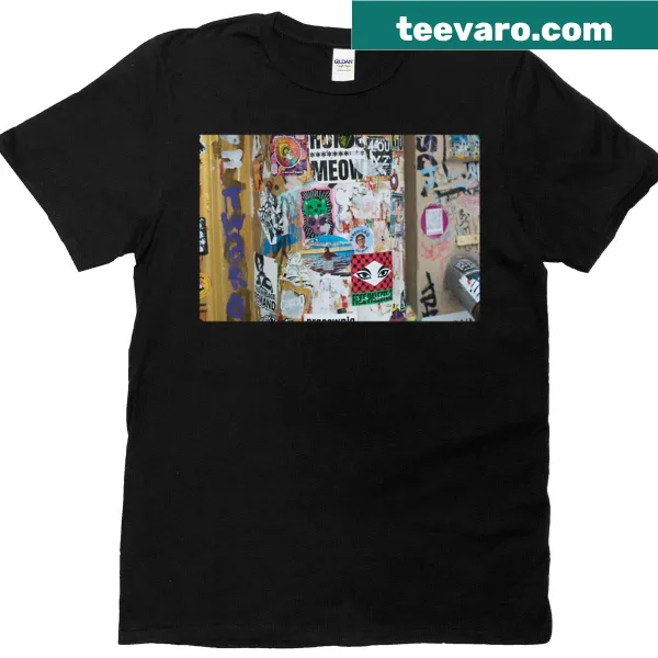 Oversized T-shirt with bold graffiti-style typography design