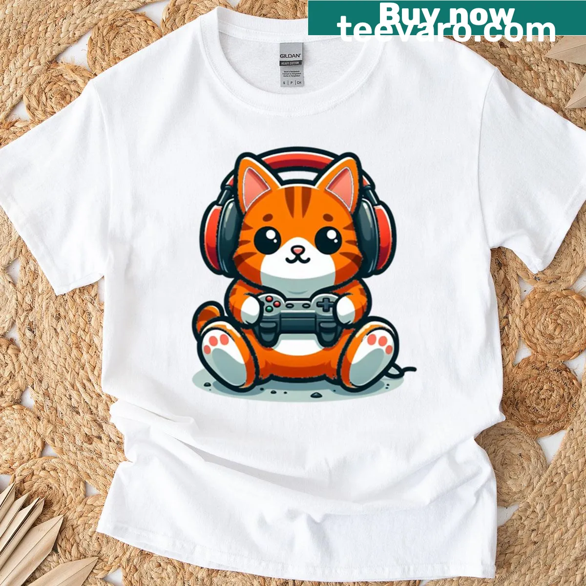 Oversized t-shirt featuring a cute tabby cat cartoon for gamers — on a men's t-shirt