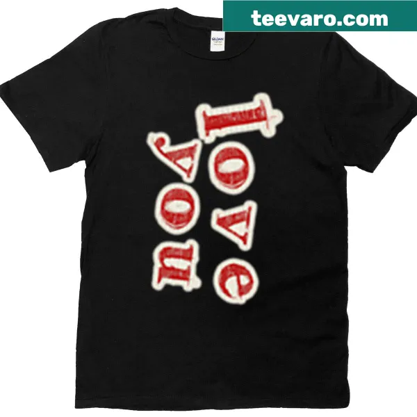 Minimalist t-shirt featuring simple '3 U' graphic design