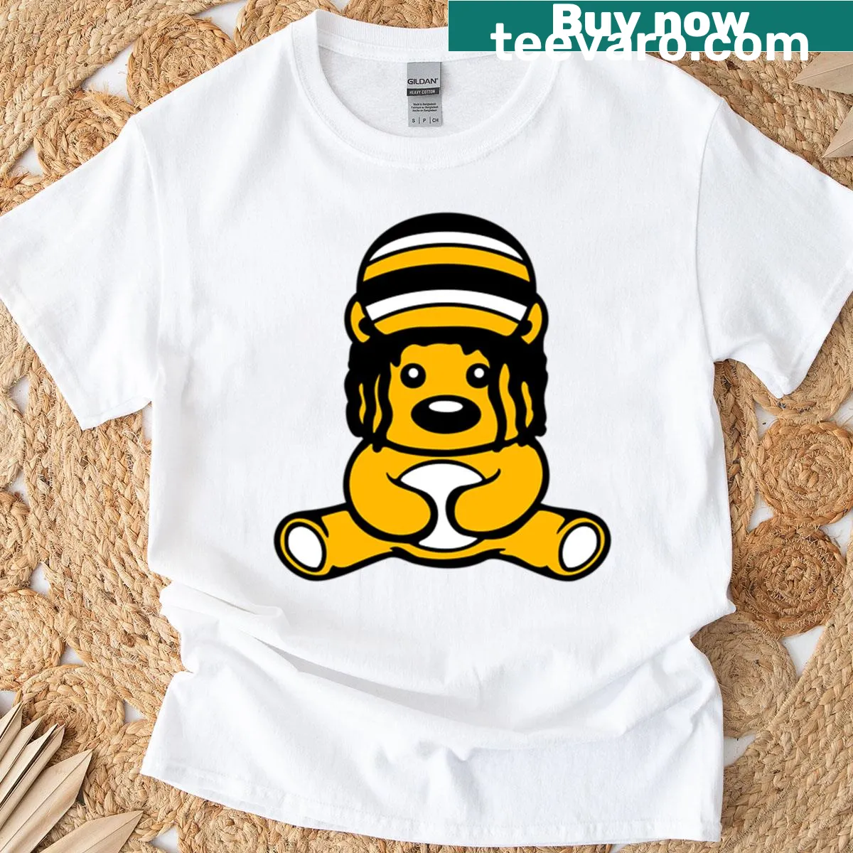 Illustrated bear with reggae hat and Rasta hair on T-shirt — on a men's t-shirt