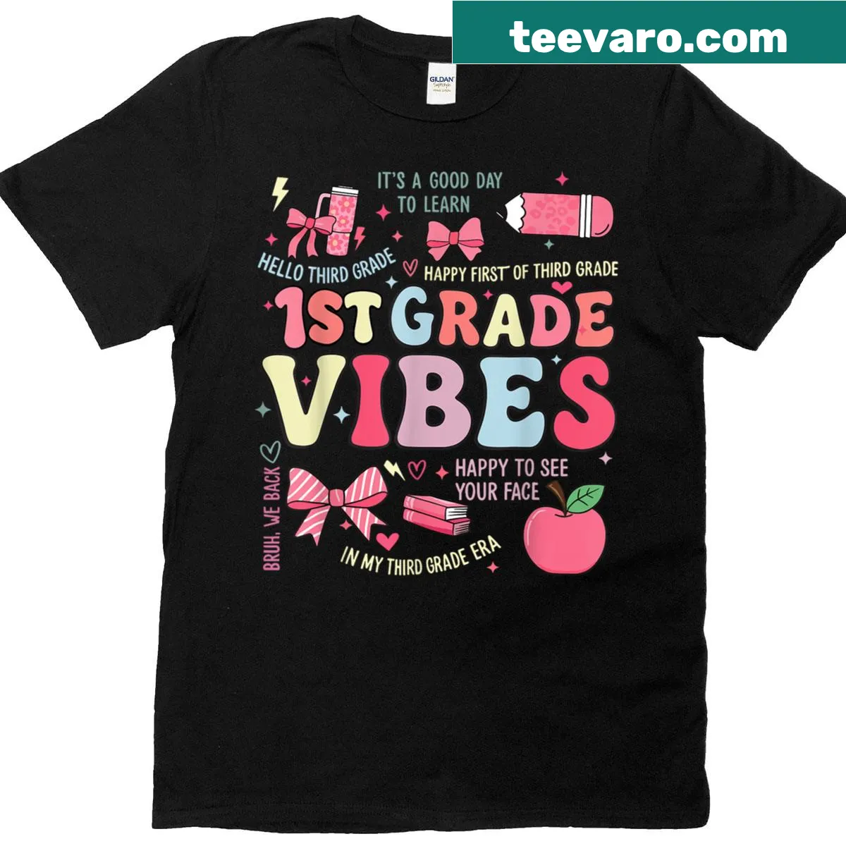 Illustration of a bow on a T-shirt for teachers — on a men's t-shirt