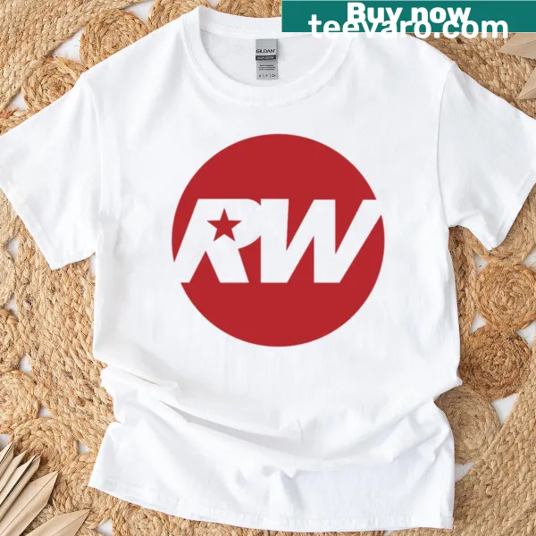 Vintage distressed T-shirt honoring Robbie Williams