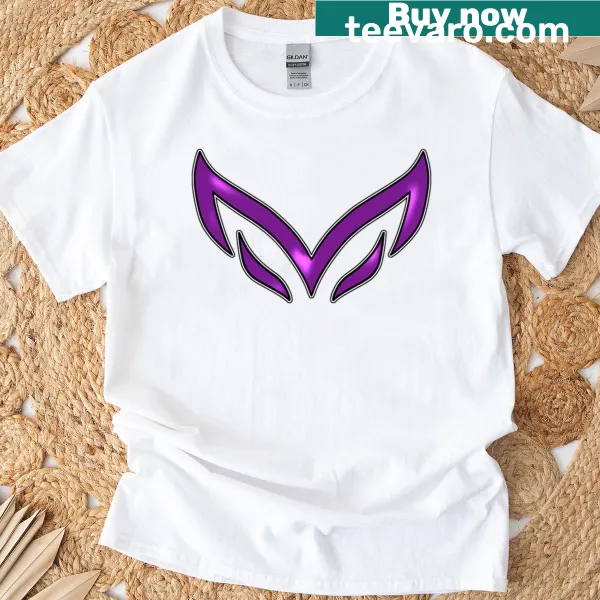 Oversized T-shirt featuring an intricate jade fox mask illustration