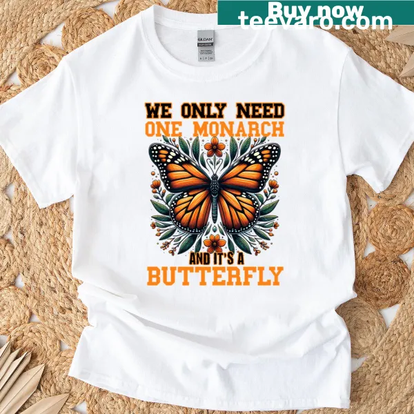 Oversized t-shirt with a message celebrating butterflies and nature