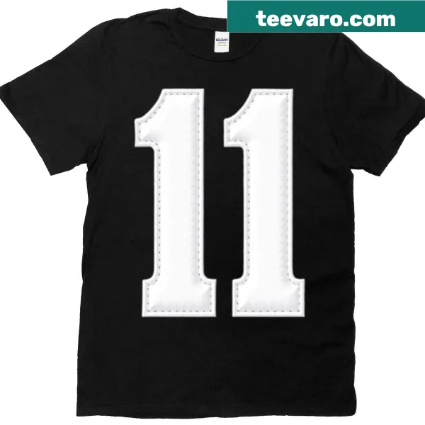 Oversized tee featuring a playful number 11 design