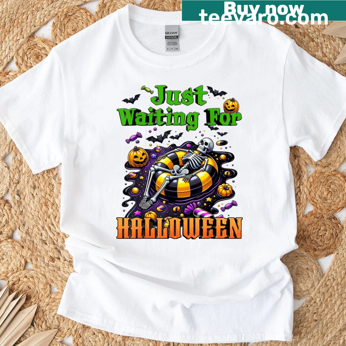 Skeleton illustration waiting for Halloween on a t-shirt — on a men's t-shirt