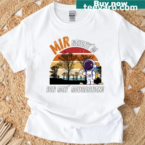 Playful astronaut graphic T-shirt with geocaching theme