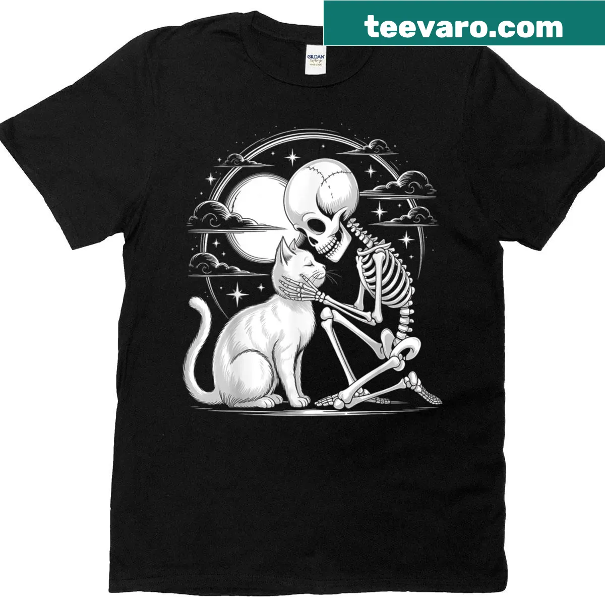 Cute gothic skeleton cat design for Halloween — on a men's t-shirt
