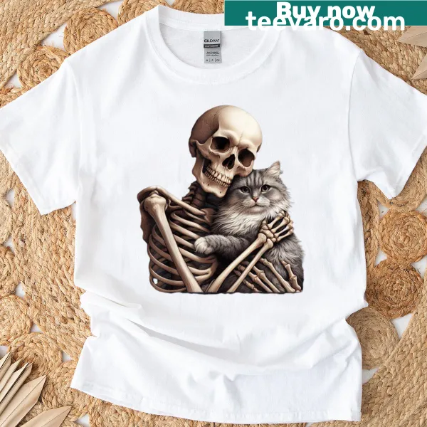Cute skeleton hugging a cat Halloween T-shirt