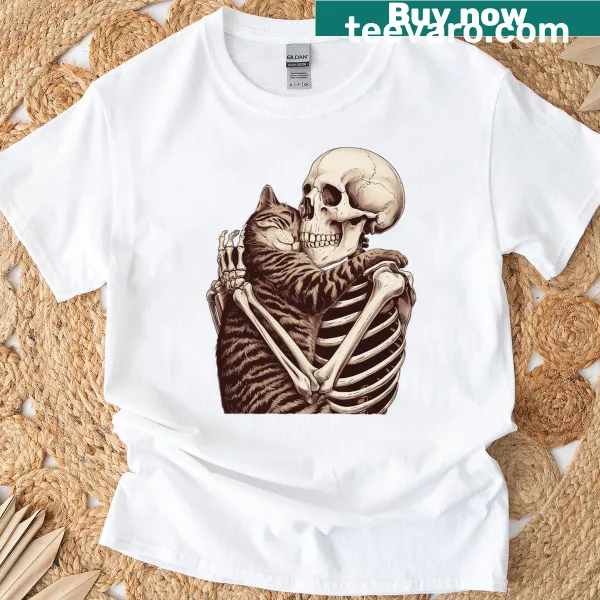 Cute skeleton hugging a cat Halloween T-shirt