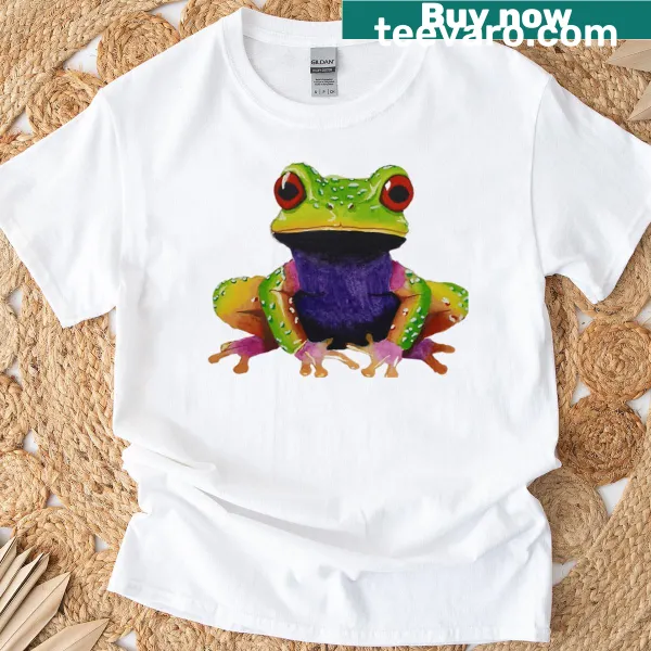 Oversized T-shirt with hand-painted watercolor frog design