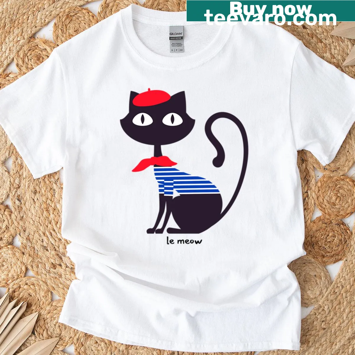 Playful oversized T-shirt featuring the phrase 'Le Meow' for cat lovers — on a men's t-shirt