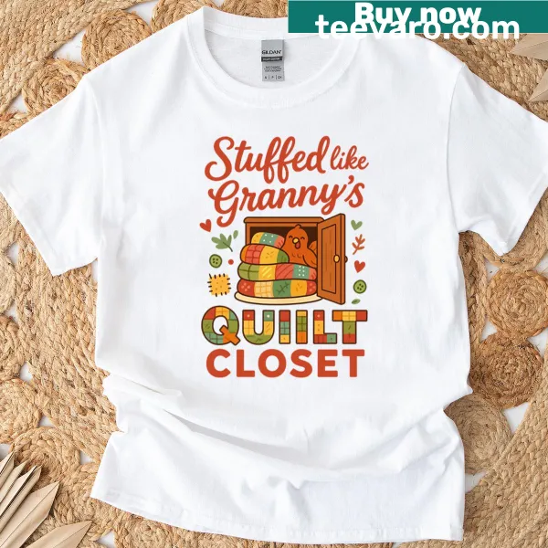Vintage Thanksgiving t-shirt featuring warm family-themed graphic