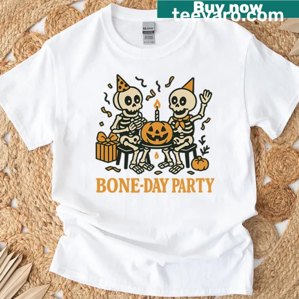 Cute skeleton birthday party T-shirt with pumpkin cake graphic