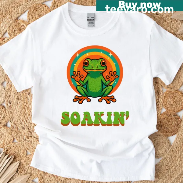 Retro frog graphic T-shirt with 70s vibes