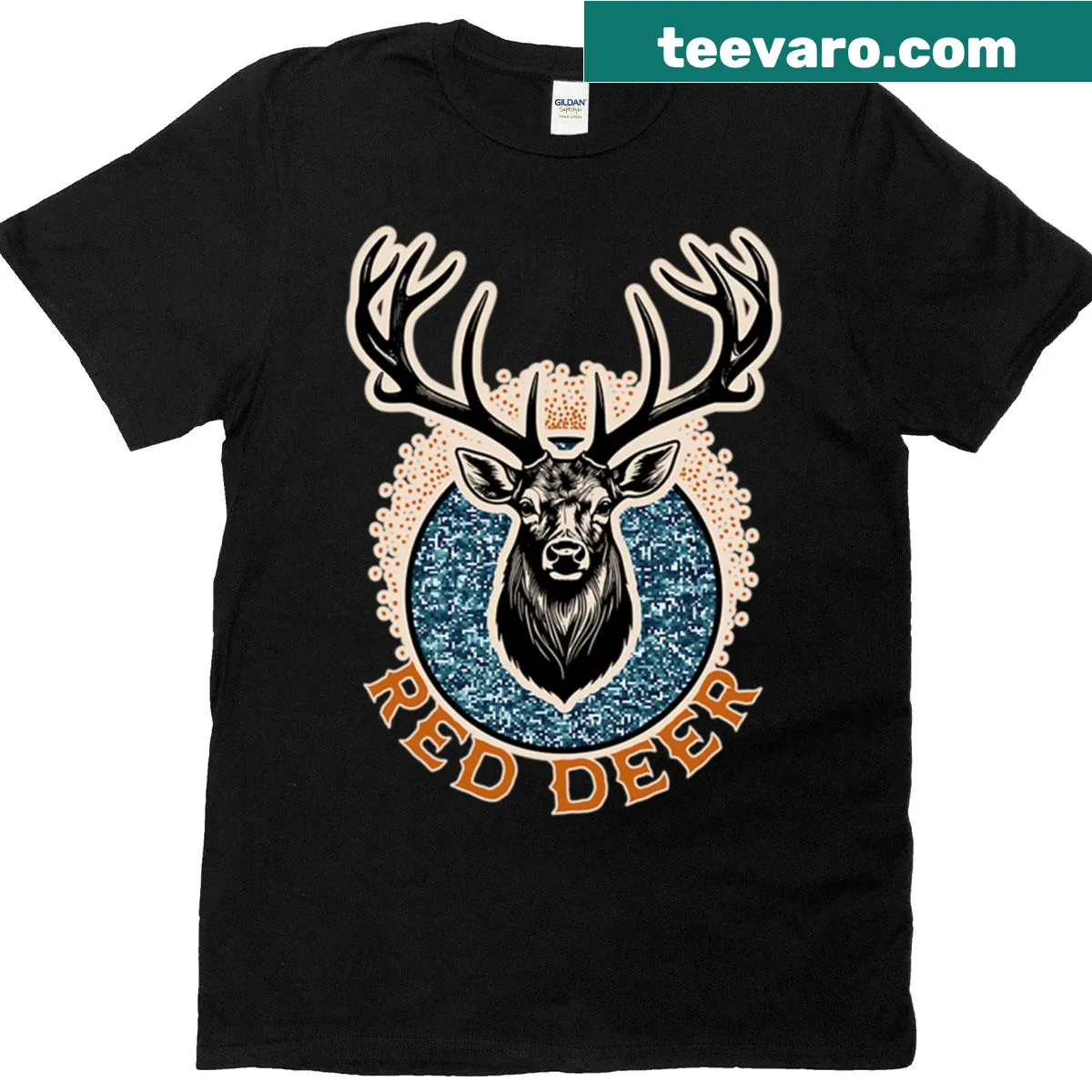 Oversized T-shirt with a vintage illustration of a red deer head and antlers — on a men's t-shirt