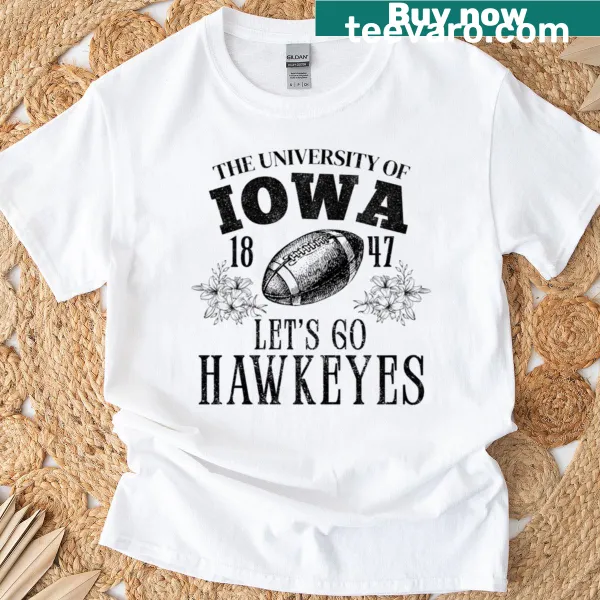Vintage flower design Iowa Hawkeyes T-shirt