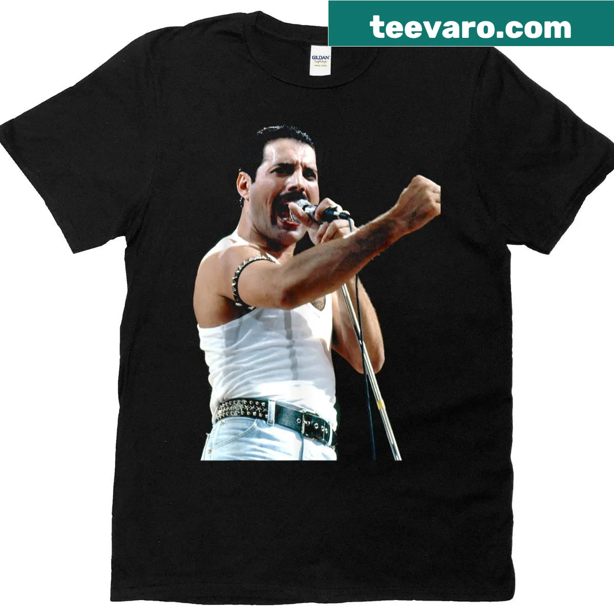 T-shirt honoring Freddie Mercury of Queen at Live Aid 1985 — on a men's t-shirt