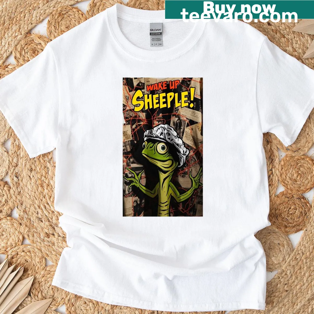 T-shirt with a funny lizard meme wearing a tin foil hat, depicting conspiracy theory humor — on a men's t-shirt