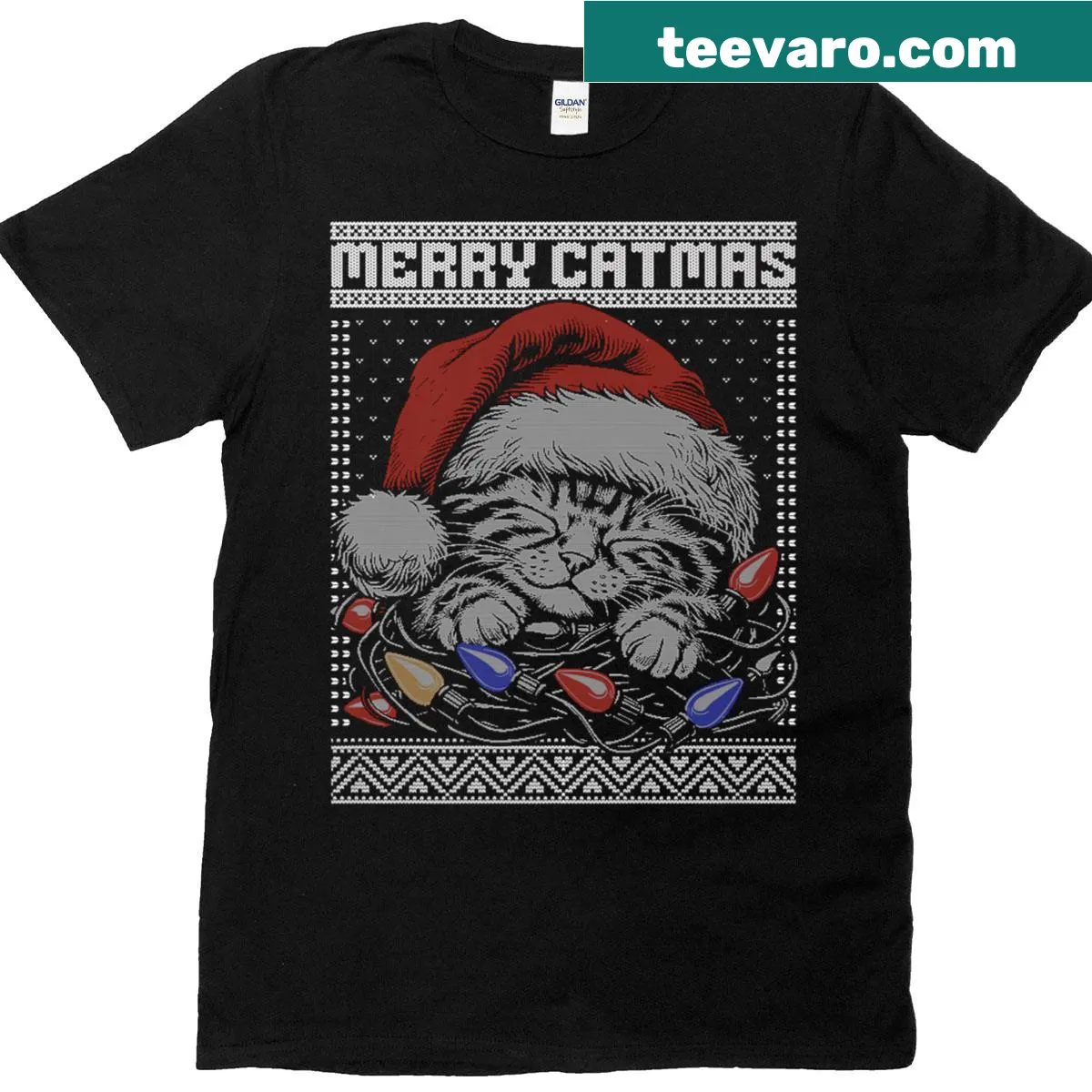 Cute Christmas t-shirt with an adorable cat face design — on a men's t-shirt