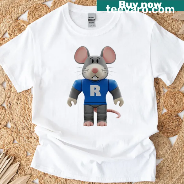 Oversized T-shirt featuring a Rat Roblox graphic.