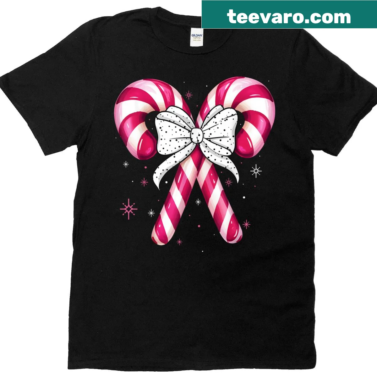 Cute T-shirt featuring retro candy cane and coquette bow for Christmas. — on a men's t-shirt