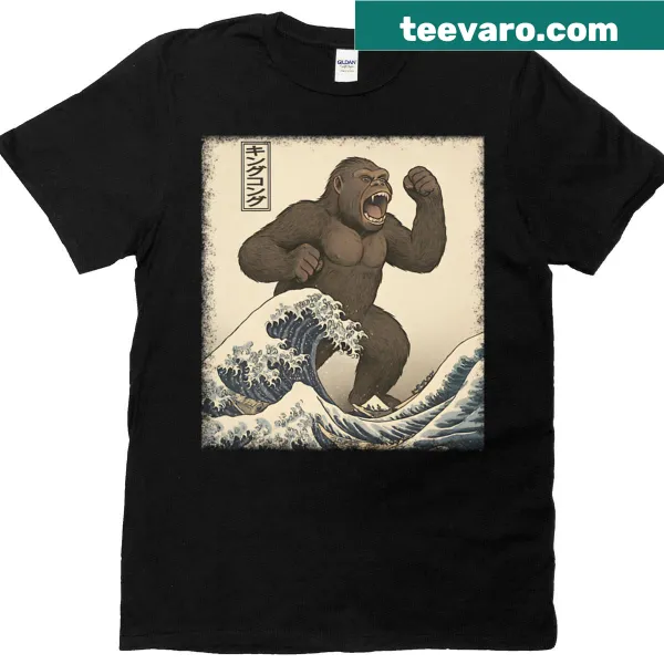 Illustrated T-shirt of a king roaring at a wave
