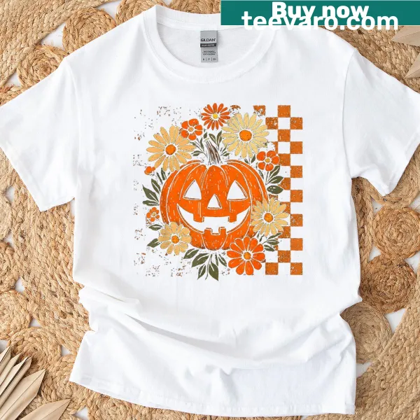 Retro-style T-shirt with floral pumpkin and Jack O' Lantern face
