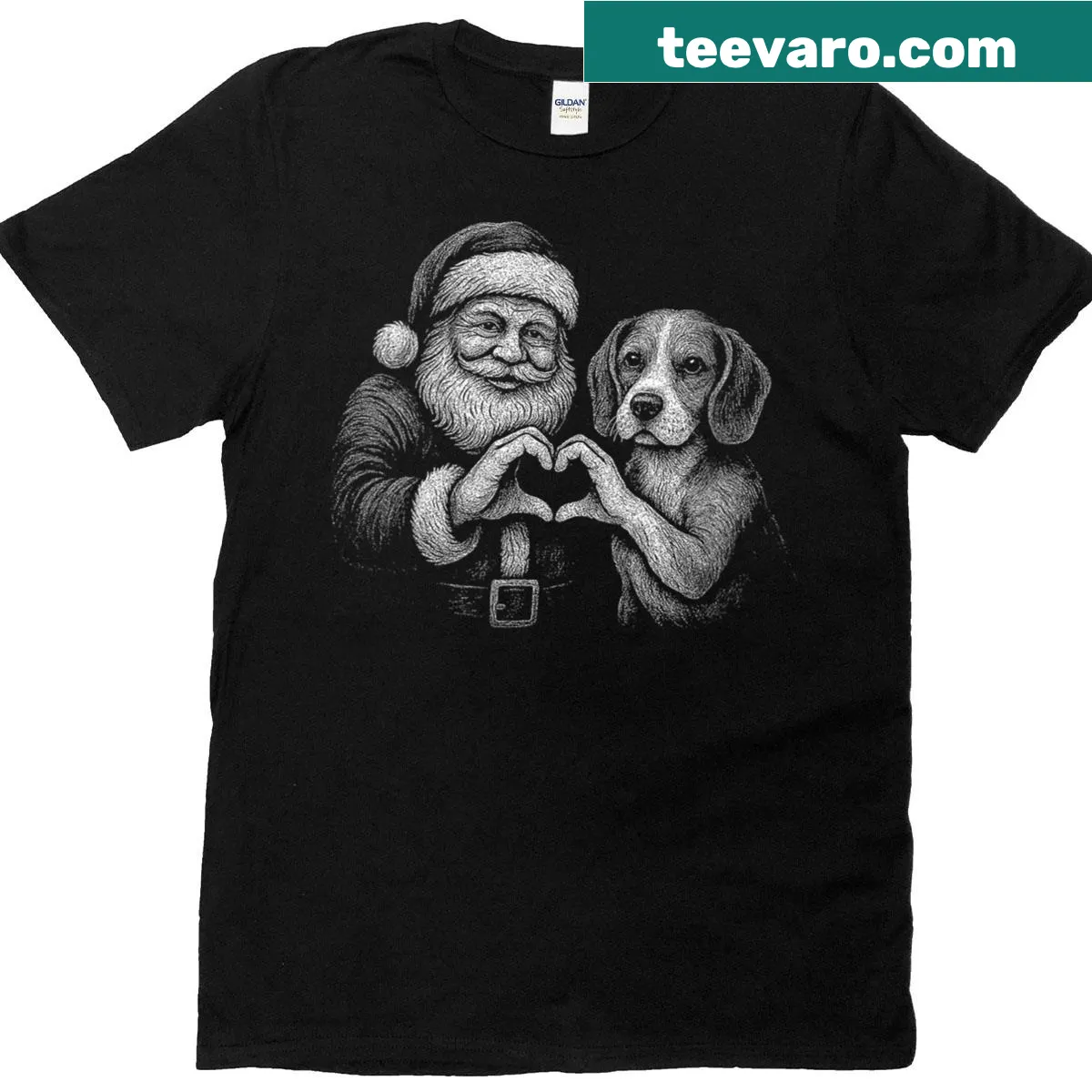 Heart-shaped design with a beagle Santa for dog lovers. — on a men's t-shirt
