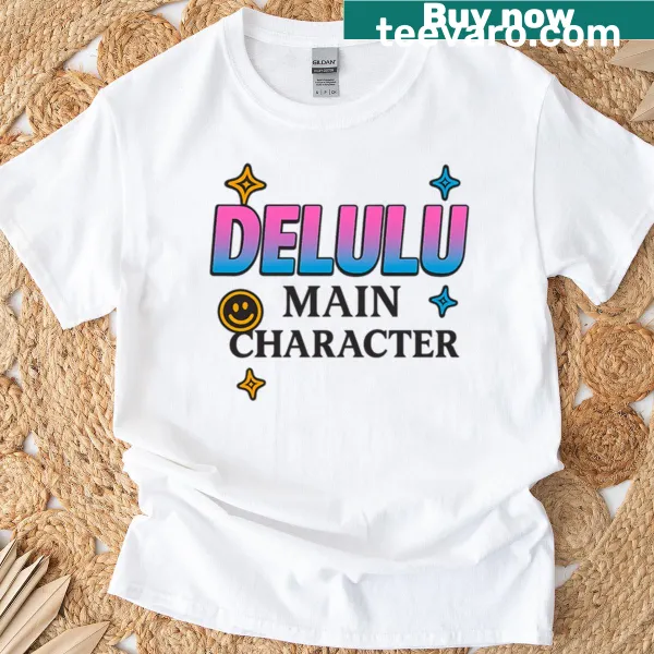 Oversized t-shirt featuring 'Delulu Main Character' graphic