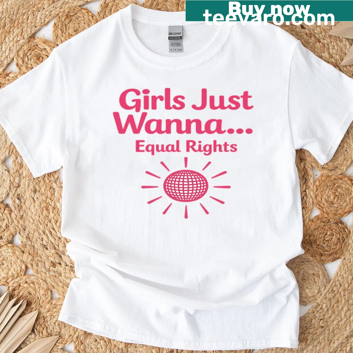 Oversized t-shirt with text promoting equal rights for girls — on a men's t-shirt