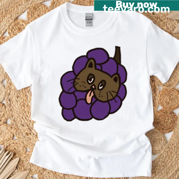 T-shirt featuring a cat head designed as a bunch of grapes