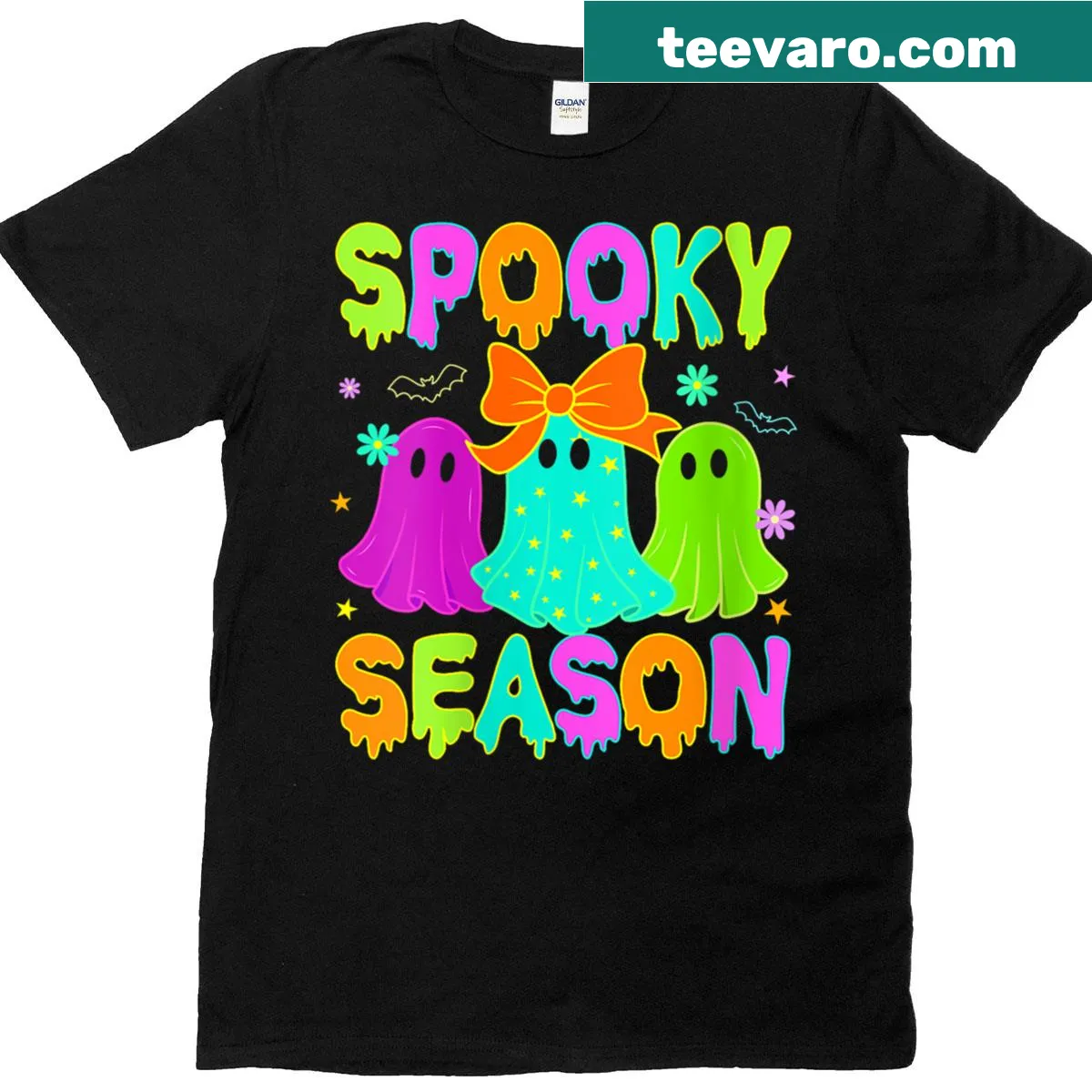 Cute ghost graphic with retro elements on a women's Halloween t-shirt — on a men's t-shirt