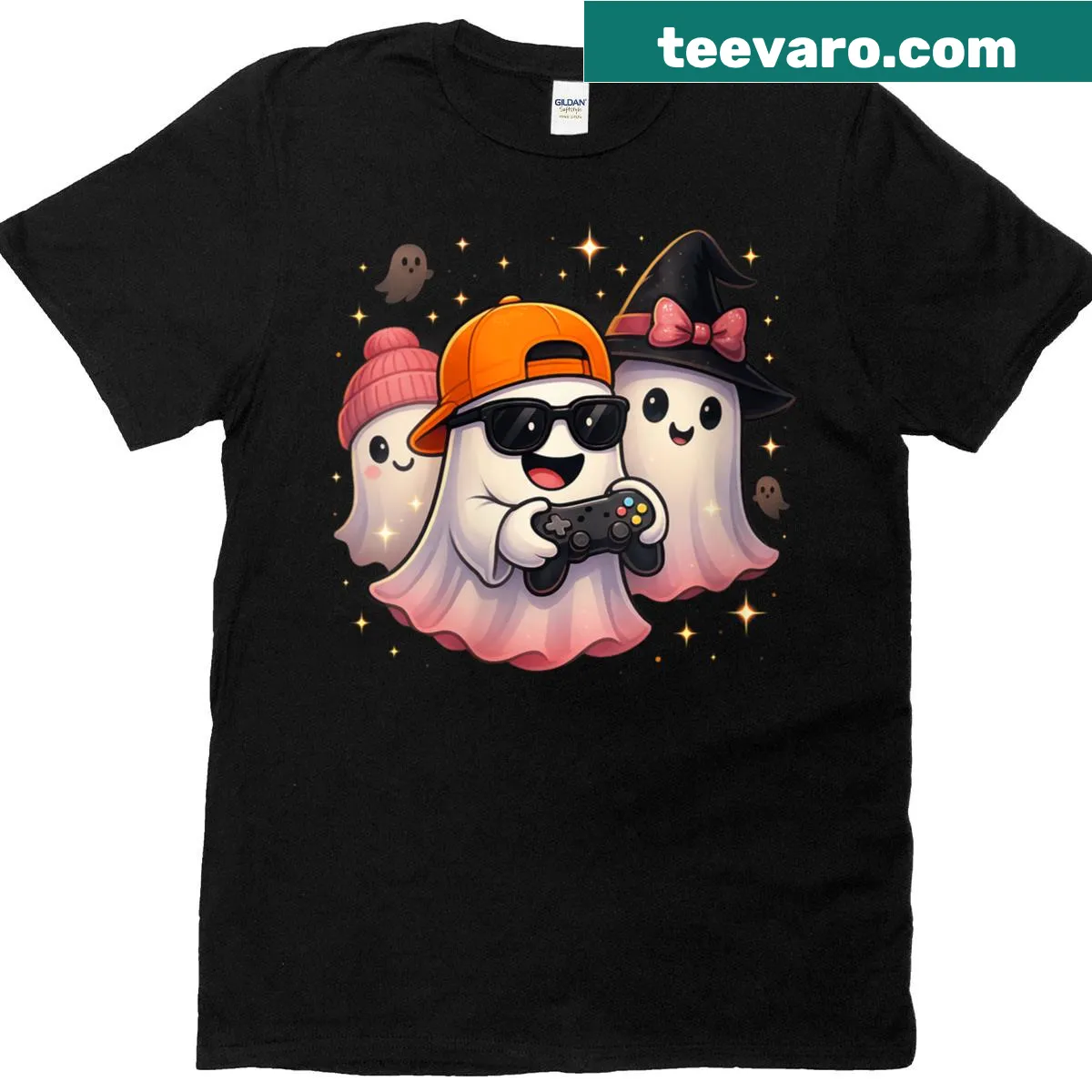 Ghost holding a gaming controller Halloween-themed T-shirt — on a men's t-shirt