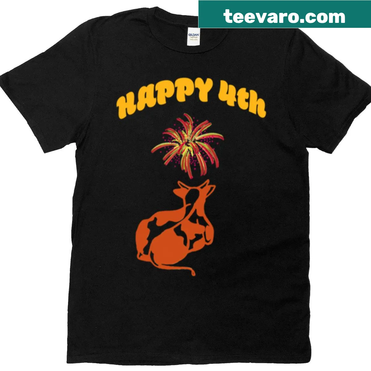 Funny cow illustration with fireworks for July 4th — on a men's t-shirt