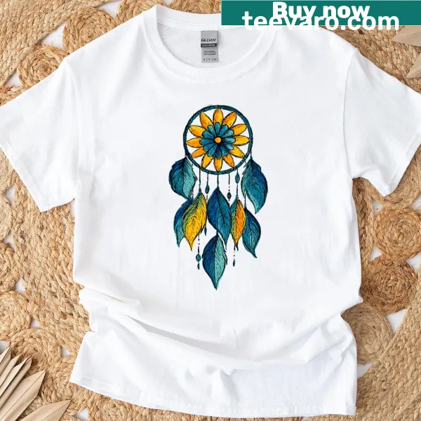 T-shirt with a dream catcher and feather design