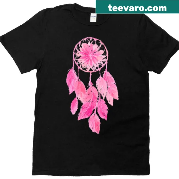 Illustrated dream catcher with feathers on T-shirt