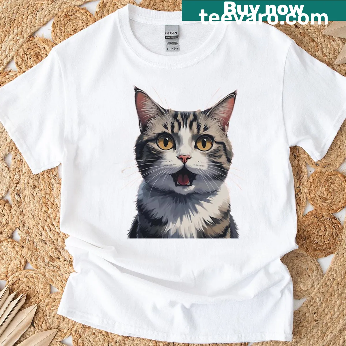 Illustration of a surprised tabby cat on a T-shirt. — on a men's t-shirt
