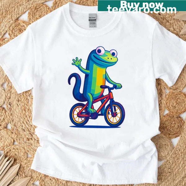 Funny Elio T-shirt with repeated lizard text