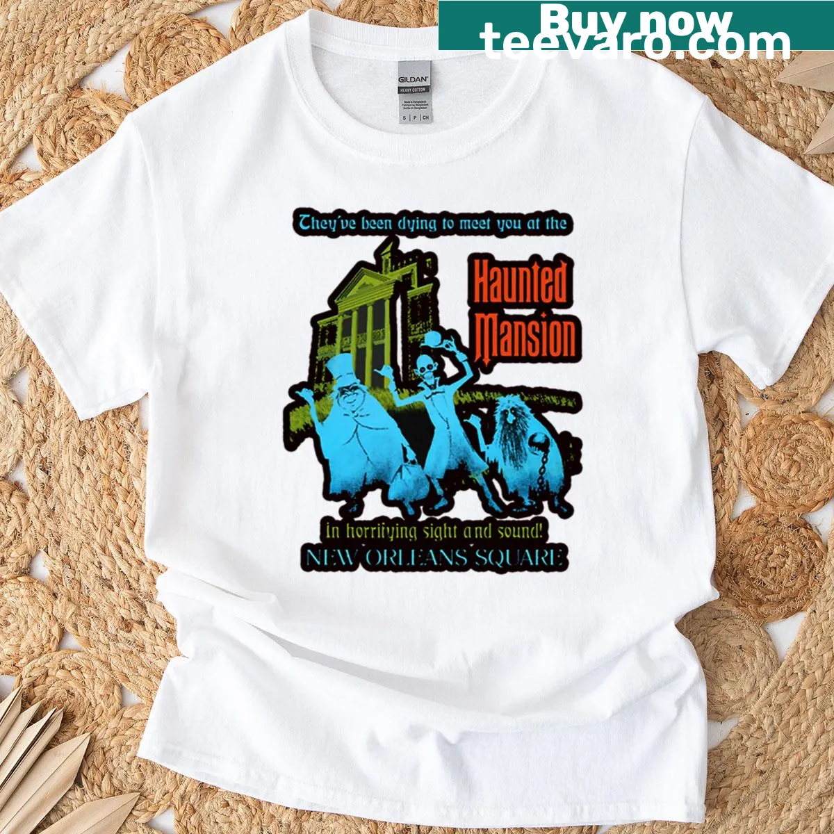 Cute retro graphic t-shirt featuring a Haunted Mansion hat box for Halloween — on a men's t-shirt