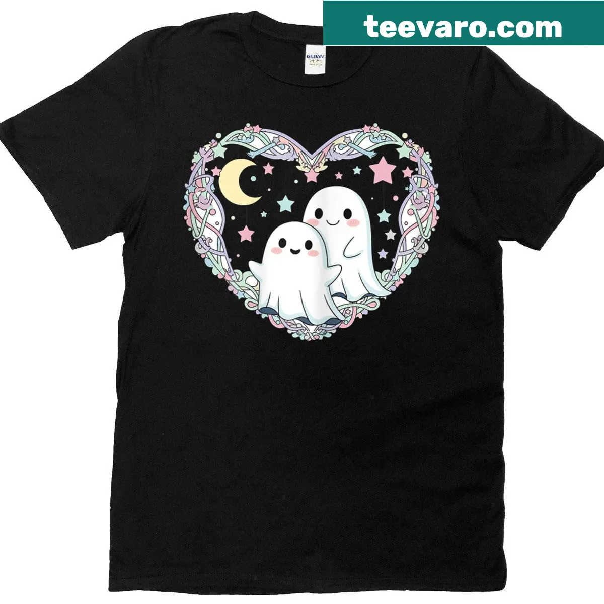 Adorable ghost t-shirt with heart frame illustration for Halloween — on a men's t-shirt